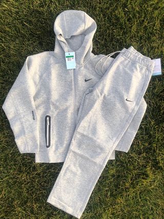 Conjunto Nike NOCTA Gris