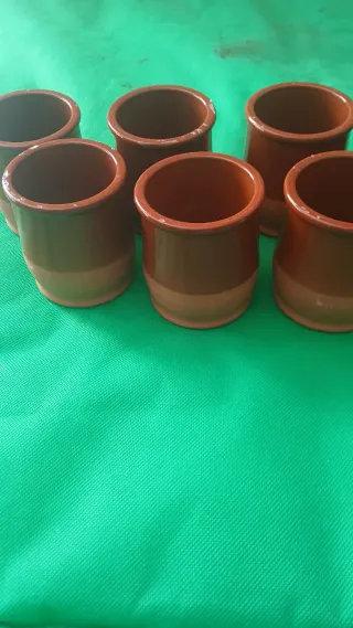 9 Vasos de Barro