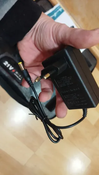 NUEVA! Ventosa vibradora Alicatado 2Baterías Litio