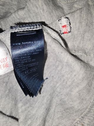 Tommy Hilfiger V-Neck T-Shirt Ref-71100