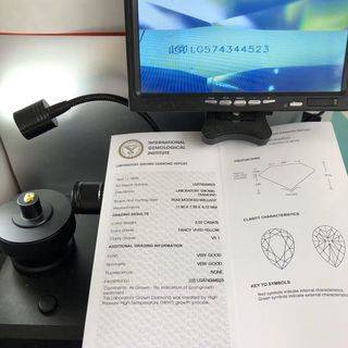 Diamante Amarillo Pera 3.07ct VS1 VG VG