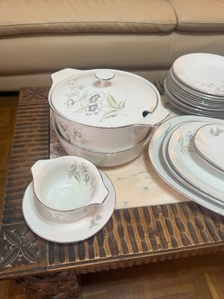 Vajilla Vintage Porcelana Flores Plateadas