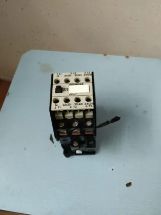 Siemens 3TB43 Relé