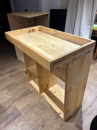 Cambiador de bebé con armario de madera