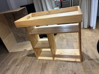 Cambiador de bebé con armario de madera