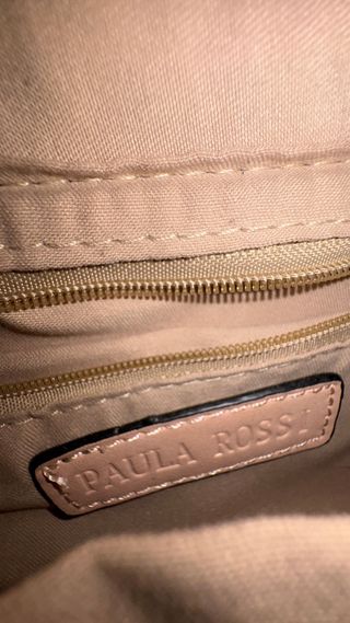 Bolso rosa con detalle plateado