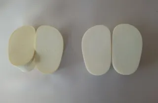 Lote 2 paia di scarpe antiche per bambola Leyla Famosa