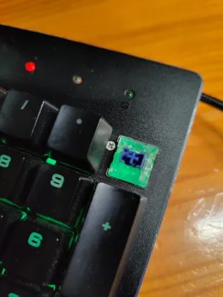 Teclado Ozone Alliance Semimecánico RGB