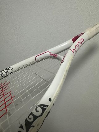 Raqueta de Tenis Wilson Blanca y Rosa