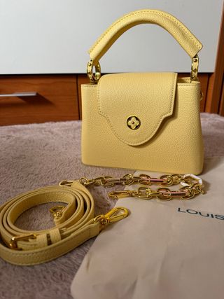 Bolso Louis Vuitton Capucines Amarillo