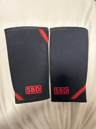 Rodilleras SBD Gimnasio Negras Rojas