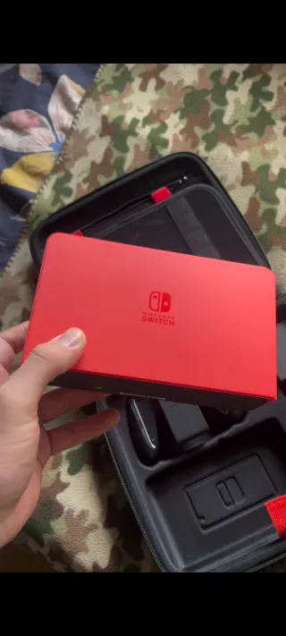 Nintendo Switch OLED Roja (edición super Mario)