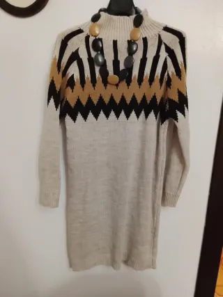 Vestido de punto con estampado geométrico