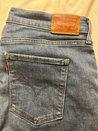 Vaqueros Levi's 310 Shaping Super Skinny Talla 31