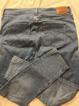 Vaqueros Levi's 310 Shaping Super Skinny Talla 31