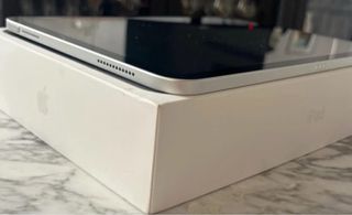 iPad 10ª generación 256GB WiFi Plata – Casi nuevo