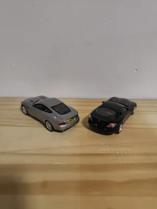 Aston Martin y Mercedes SLR Colección 1/43