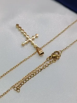 Cadena y Colgante Cruz Acero Inoxidable Dorado