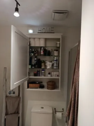 Mueble de baño Ikea hemnes con espejo