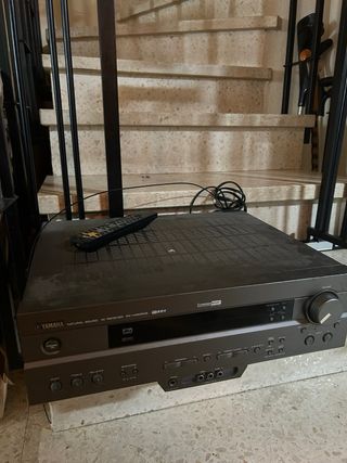 Amplificador Yamaha 4 altavoces + Subwoofer