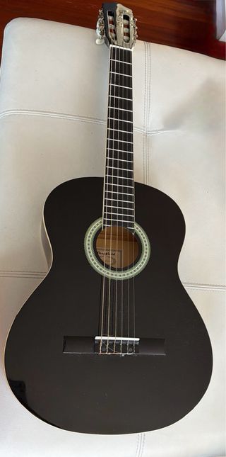 Chitarra classica nera