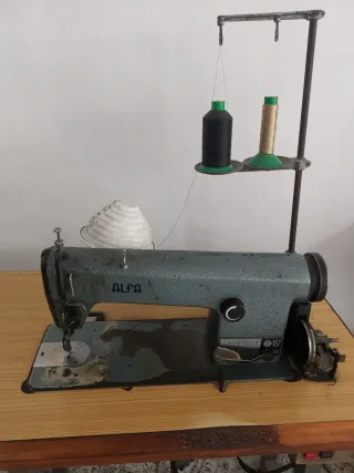 Máquina de coser industrial Alfa