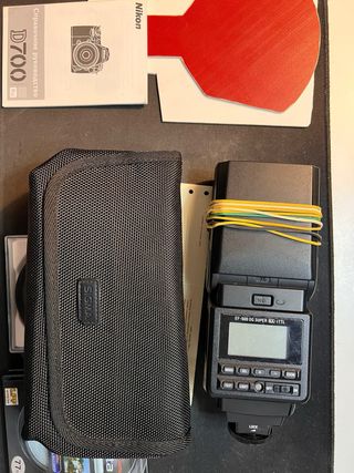 Nikon D700 + Nikkor 28-70/2.8 + Sigma EF-500