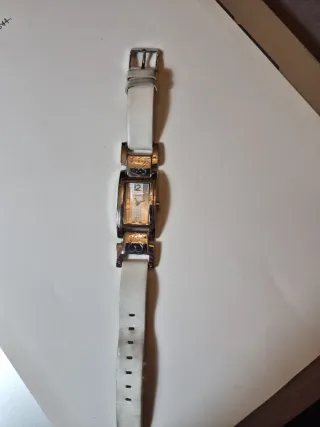 Reloj Tous Plata y piel blanca