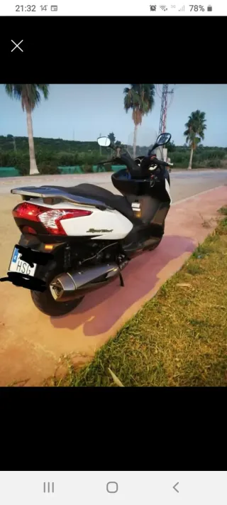 Kimco Superdink Maxi Scooter Automática 300 cc