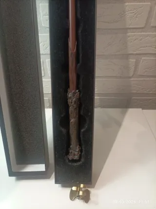 Varita original Harry Potter con caja