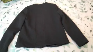 Chaqueta estilo Chanel negra Talla M