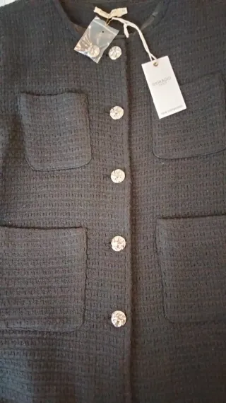 Chaqueta estilo Chanel negra Talla M
