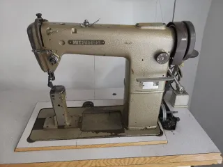 Máquina de coser industrial Mitsubishi
