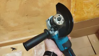 NUEVA! Radial 125mm velocidad regulable 2 baterías