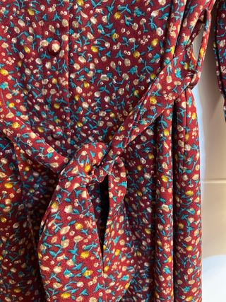 Vestido floral manga larga con cinturón