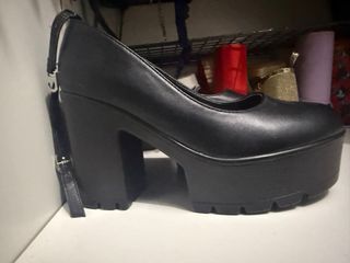 Tacones negros plataforma
