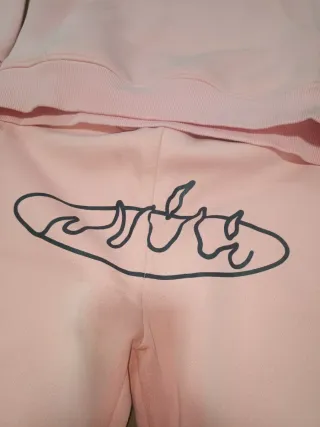 Conjunto Grimey rosa