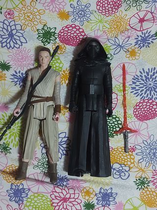 Figuras Rey y Kylo Ren Star Wars ( Aprox. 30cm)