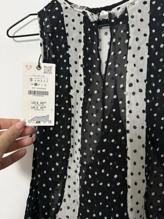 Top Zara lunares negro y blanco