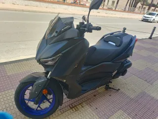 Yamaha XMAX 125 2023 icon blue