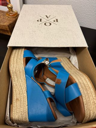 Sandalias plataforma POPA piel azul talla 39