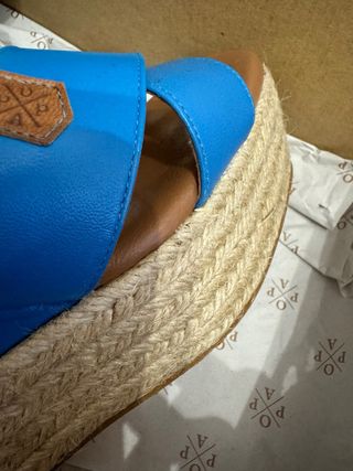 Sandalias plataforma POPA piel azul talla 39