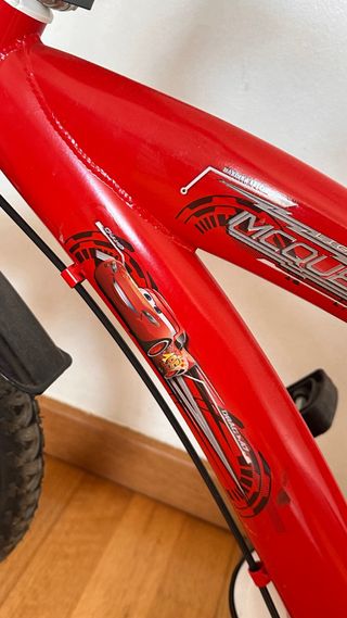 Bicicleta Infantil Disney Cars Roja