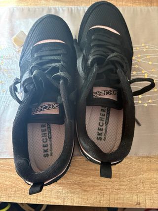 Skechers Step N Fly Negro/Rosa Talla 40