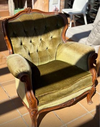 Butaca antigua terciopelo y madera