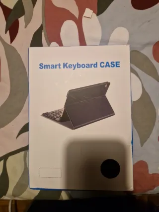 Funda con teclado inteligente