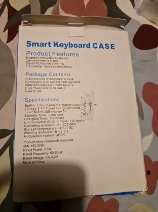 Funda con teclado inteligente