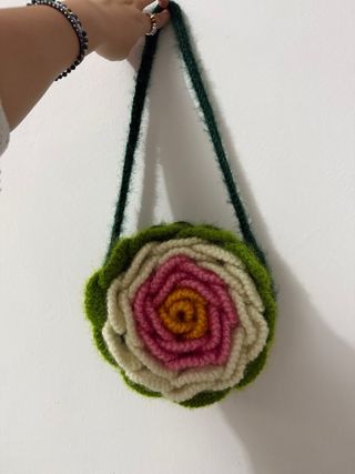 Bolso de lana hecho a mano