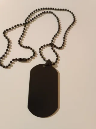 Collar Hollow Knight Metálico Negro