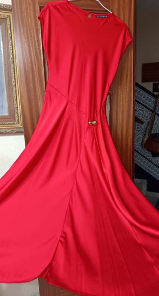 Traje de fiesta rojo